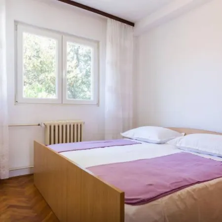 Sonnige In Mit Privatem Parkplatz By Interhome Апартаменты *
