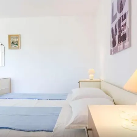Sonnige In Mit Privatem Parkplatz By Interhome * Бибинье
